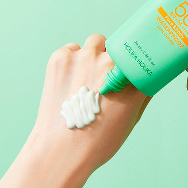Holika Holika Aloe Waterproof Sun Cream 70ml (SPF50+PA ++++) - CUTIPOP