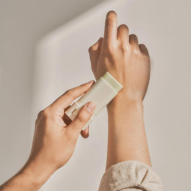 Beauty of Joseon Matte sun stick : Mugwort + Camelia 18g - CUTIPOP
