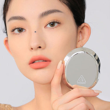 3CE Oval Hand Mirror