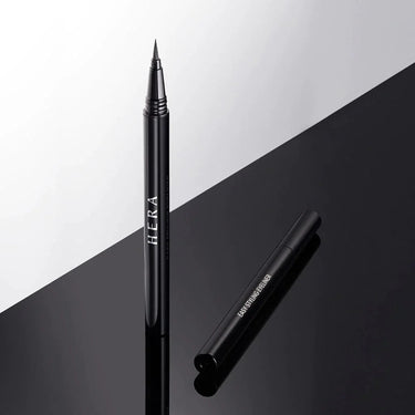 HERA Easy Styling Eye Liner 0.5g - Black AniMelodic