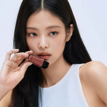 HERA Sensual Nude Gloss AniMelodic