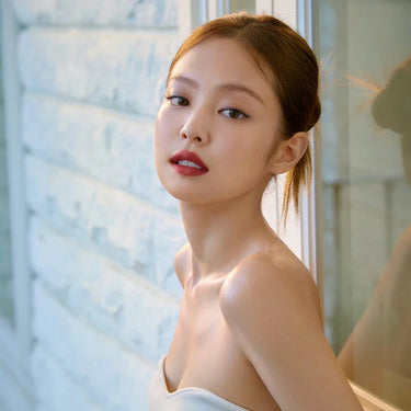HERA Sensual Powder Matte Lipstick AniMelodic