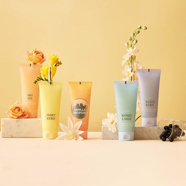 JUL7ME Perfeume Body Scrub 200mL AniMelodic